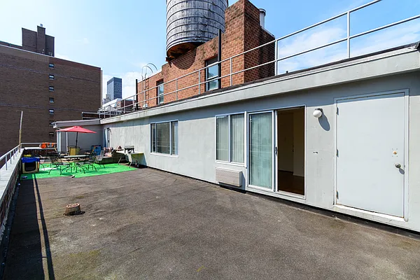 Rented by Metropolitan Property Group | media 3