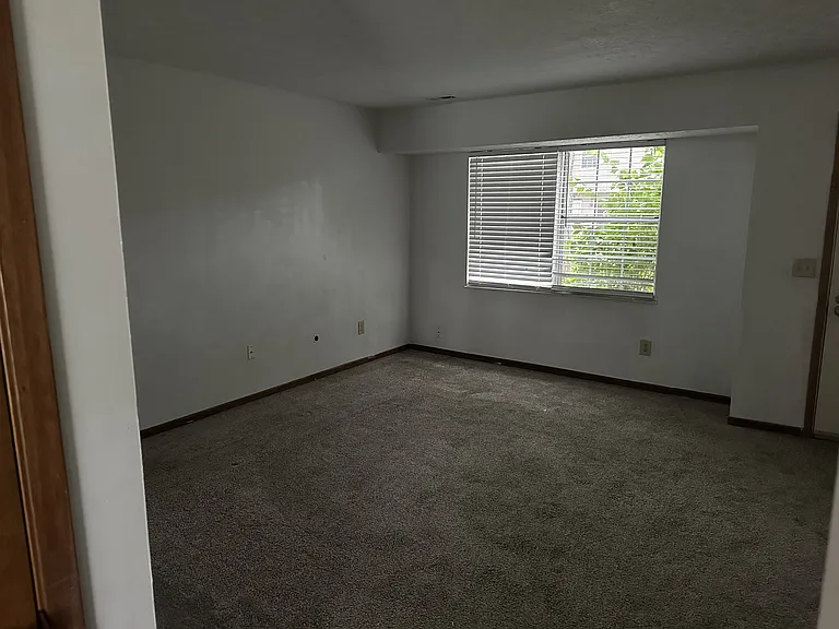 4945 Kristie Fls — Photo 4