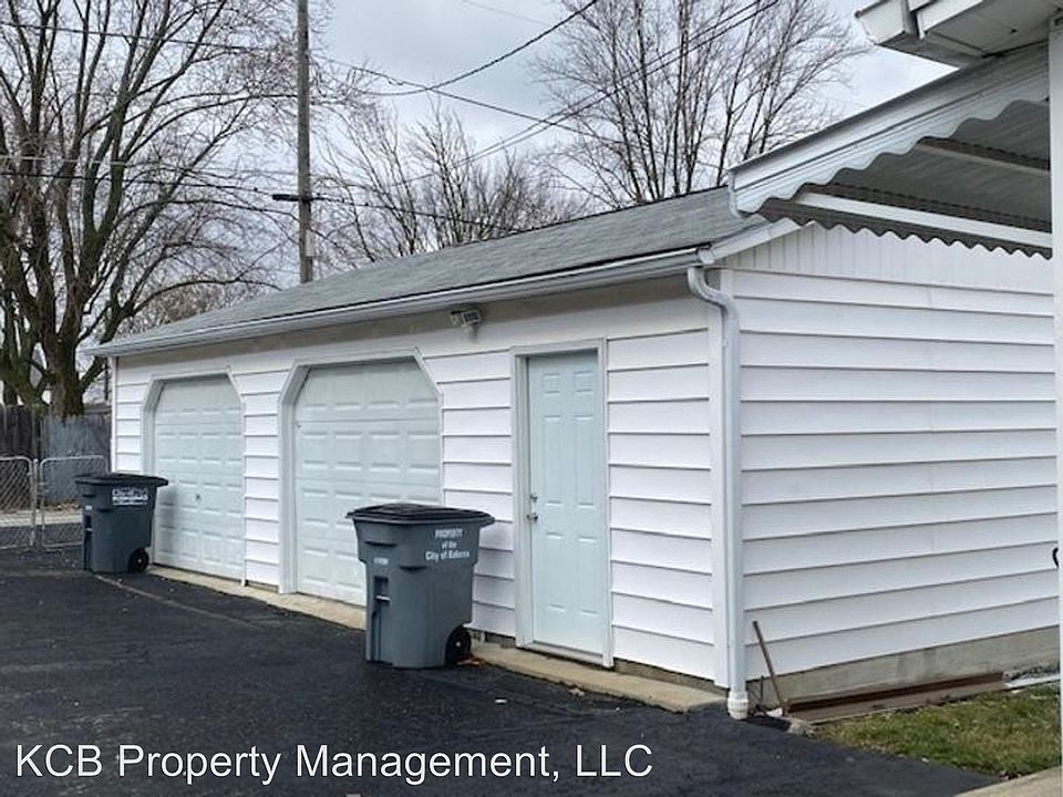 2nd image of 1405 N Apperson Way