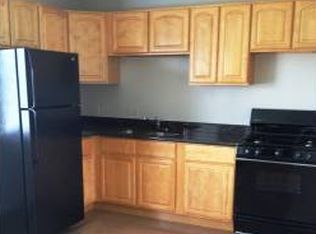 5852 E 20th St, Kansas City, MO 64126
