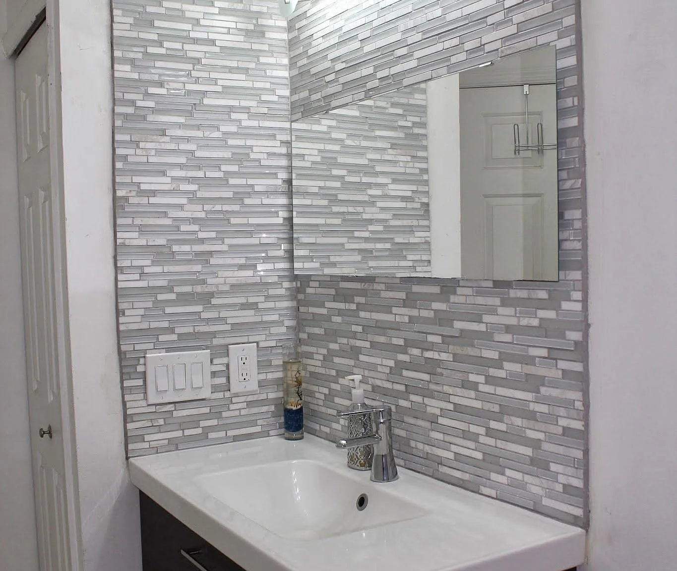 2 bed, 884 sqft, $2,500 — Photo 4