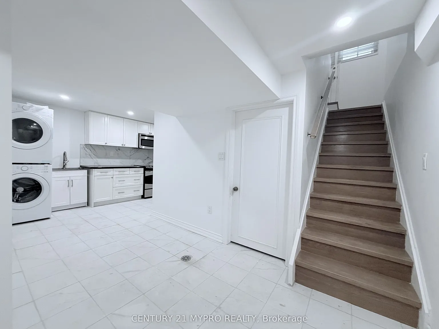 2 bed, $2,250 — Photo 1