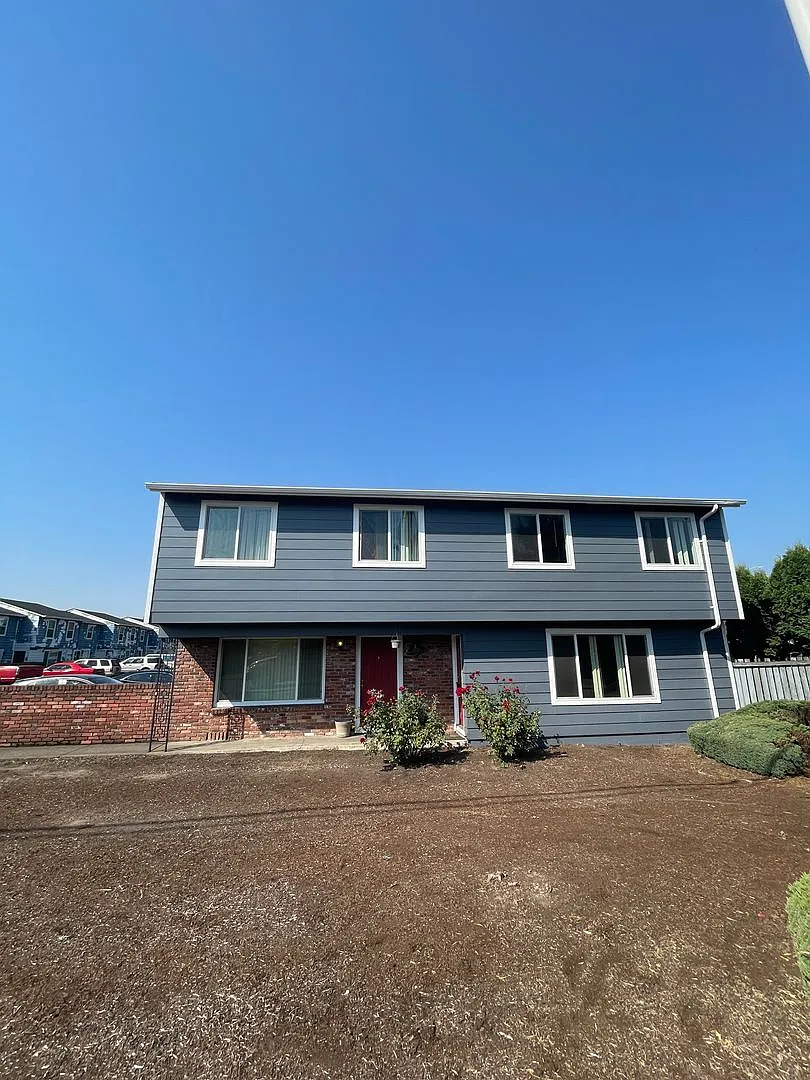1630 Monmouth St #2 photo 1