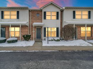 1825 Dogwood Ct, Crown Point, IN 46307