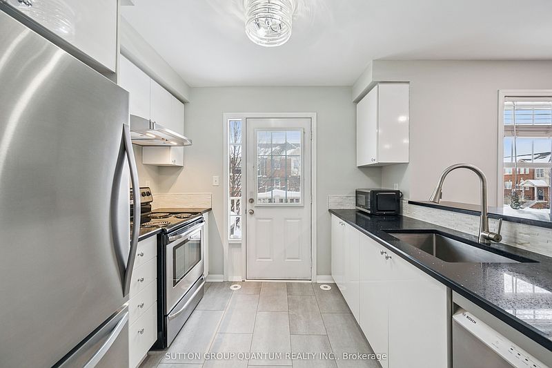Oakville Townhouse for rent - 2 Bedrooms — photo 8
