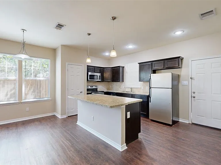 205A Sterling St — Photo 10