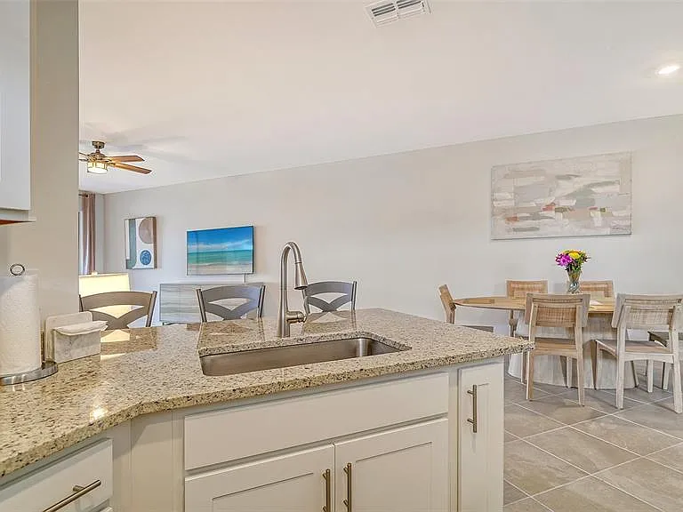 15721 Sunny Day Dr — Photo 5