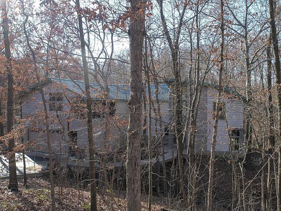 4th image of 9250 White Oak Ln