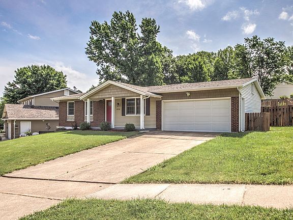 2nd image of 1436 Glenlea Dr