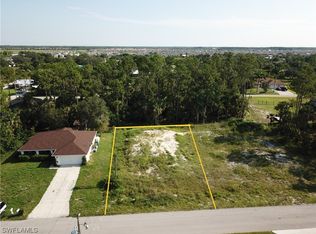 3846 Hoffman St, Fort Myers, FL 33905