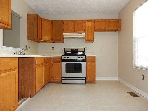 Upper Level 1-Kitchen