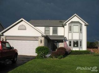 500 Farmhill Cir, Wauconda, IL 60084