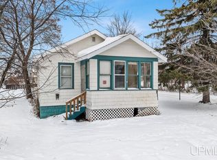 104 W East St, Iron Mountain, MI 49801