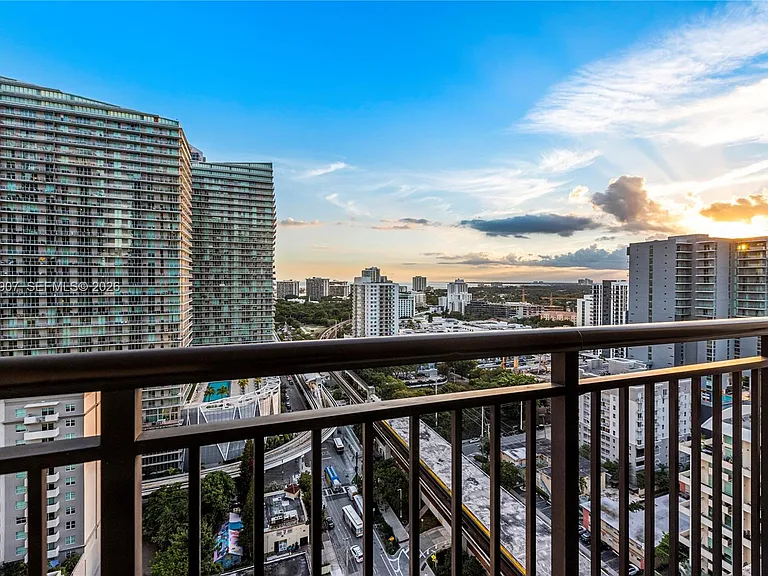 999 SW 1st Ave #2204 — Photo 32