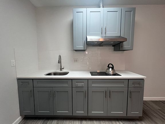 5th image of 83 Buel Ave #1