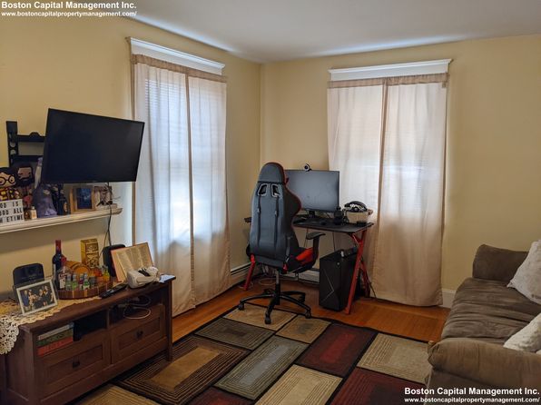 464 Highland Ave APT 1