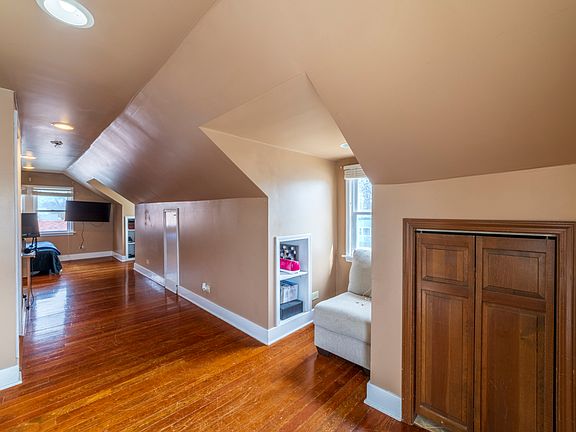 5th image of 1448 Park St