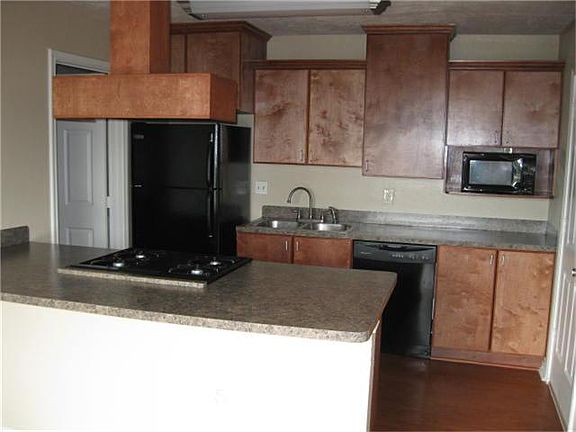 3rd image of 5031 Pine Ave APT B3