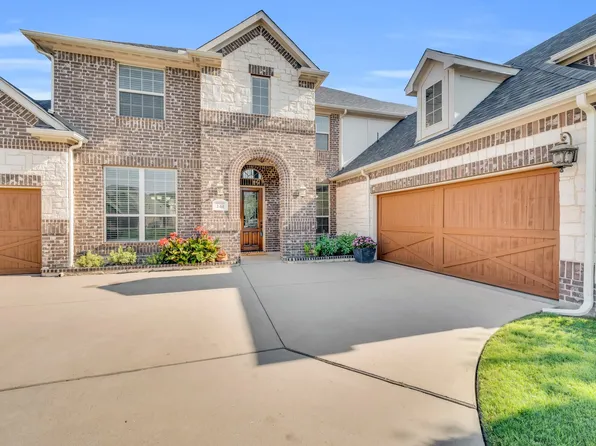 144 Diablo Dr, Burleson, TX 76028