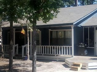 696 Wildwood Trl, Holly Lake Ranch, TX 75765