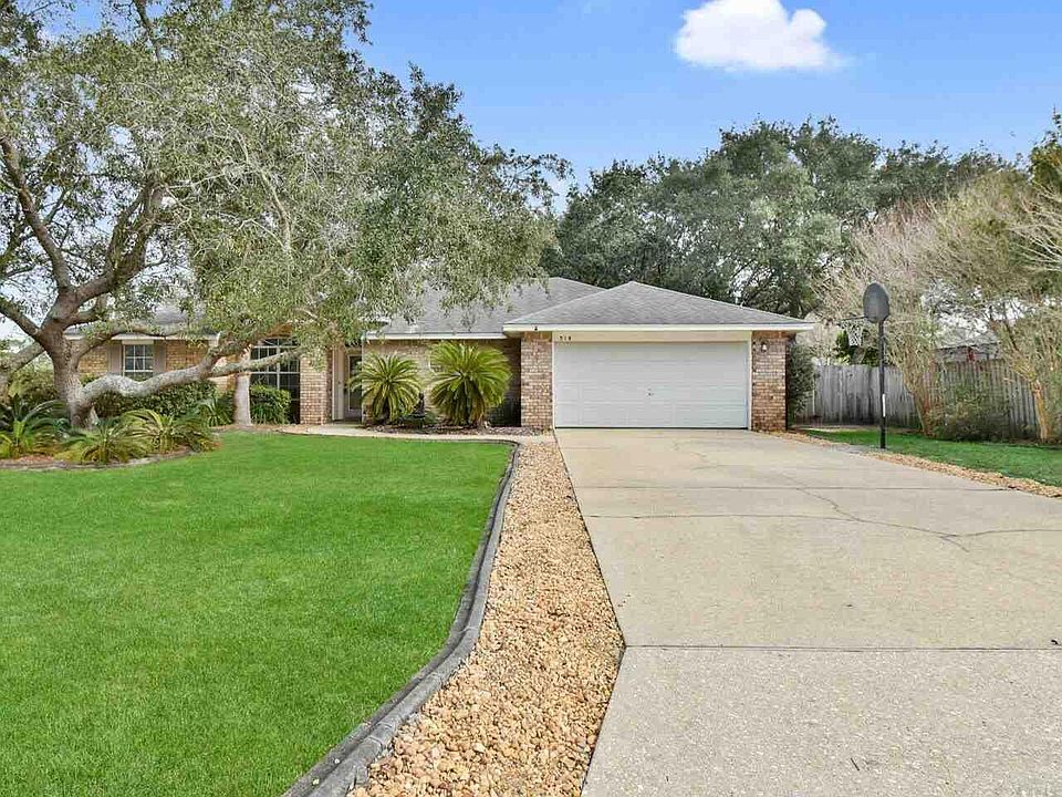 1st image of 518 Sandy Oaks Dr