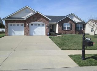737 Erics Run Dr, O Fallon, IL 62269