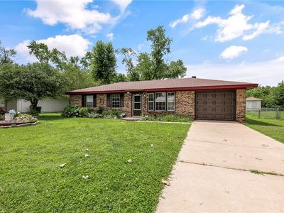 2000 W Wood St, Rogers, AR, 72756