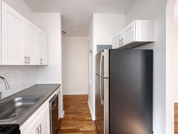 3rd image of 523 W 135th St APT 4E