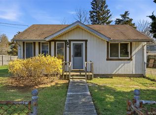 10 Howe Street, Huntington Station, NY 11746