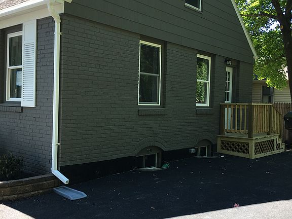 2nd image of 204 S Holmes St