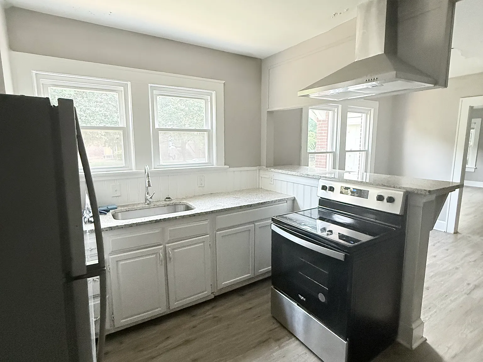 3 bed, 1294 sqft, $1,750 — Photo 3