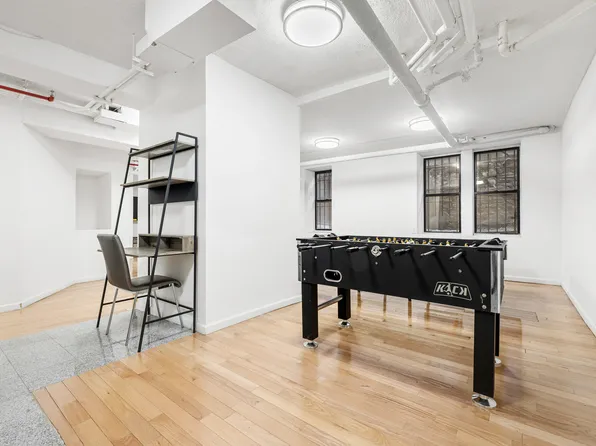 341 West 45th Street image 6 of 13