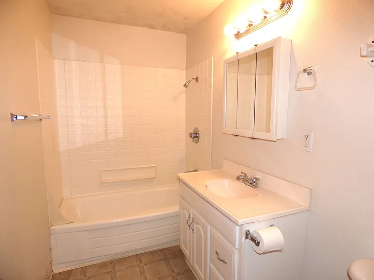 1375-1377 Franklin St NW — Photo 19