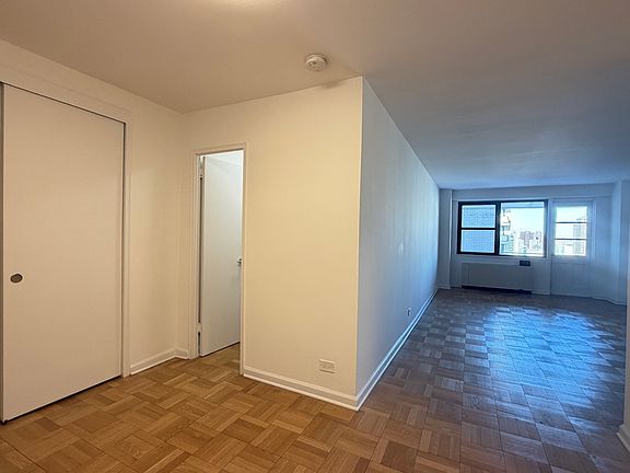 4th image of 305 E 86th St APT 18AW