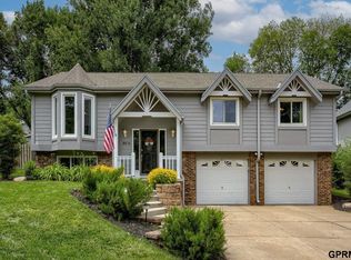 4416 S 152nd Cir, Omaha, NE 68137