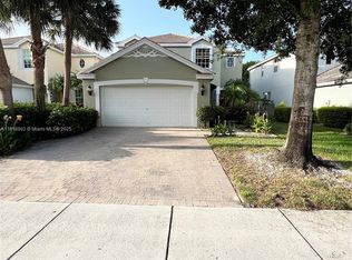 136 Hamilton Ter, Royal Palm Beach, FL 33414
