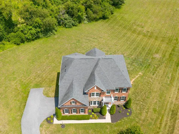 555 Parkland Rd, Eldersburg, MD 21784