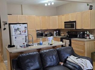 620 N Luxstone Lndg SW #207, Airdrie, AB T4B0B6