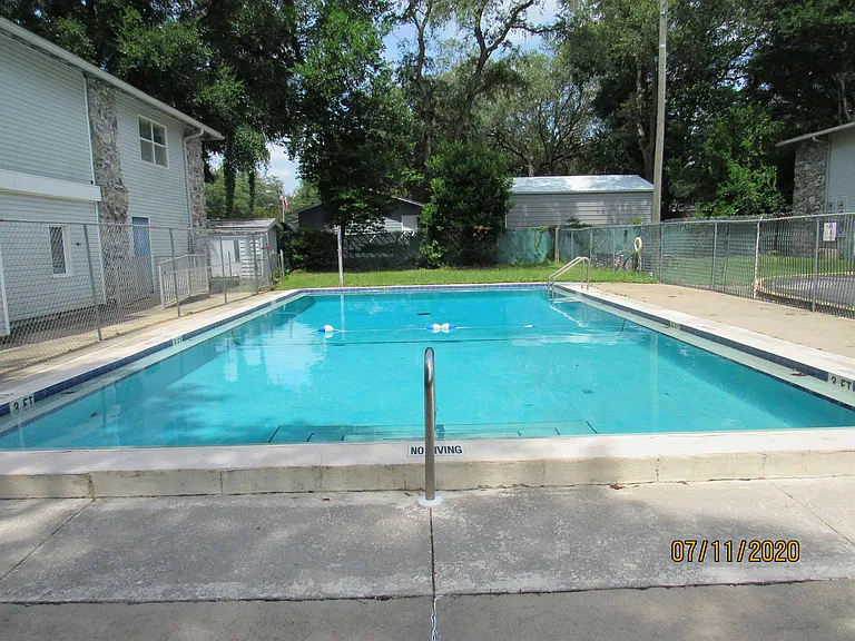 201 College Blvd E #33 — Photo 10