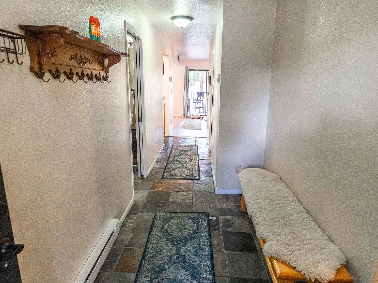 3 bed, 1817 sqft, $5,500 — Photo 3