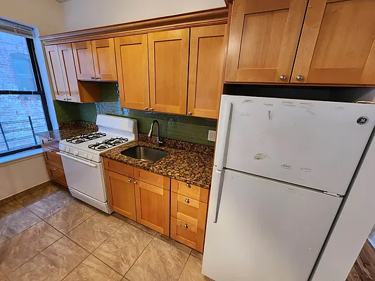 Rented by Grand Group Realty | media 5