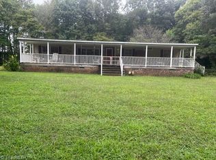 4054 Cross Creek Rd, Asheboro, NC 27205