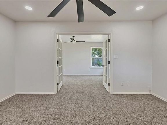 4th image of 1021 Vickie Dr