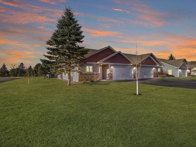 719 Hilltop Dr, Taylors Falls, MN, 55084