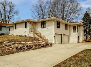502 Friendly Dr, Marshalltown, IA 50158