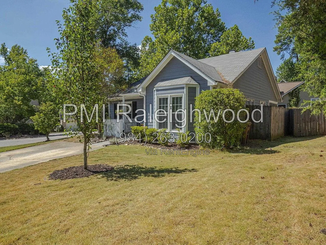 3 bed, 2.0 bath, 1132 sqft, $1,950 — Photo 2