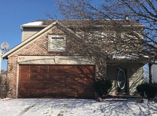 6713 Wimbledon Dr, Zionsville, IN 46077