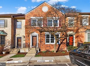 5880 Woodfield Estates Dr, Alexandria, VA 22310