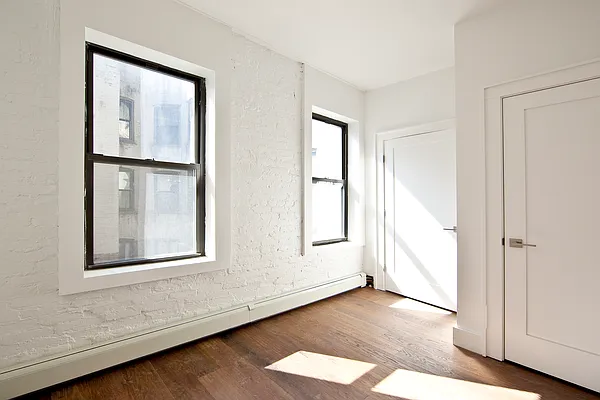 Rented by R New York | media 30