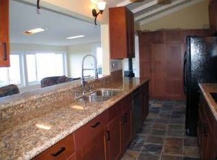 1808 Bayview Ave, Belmont, CA 94002